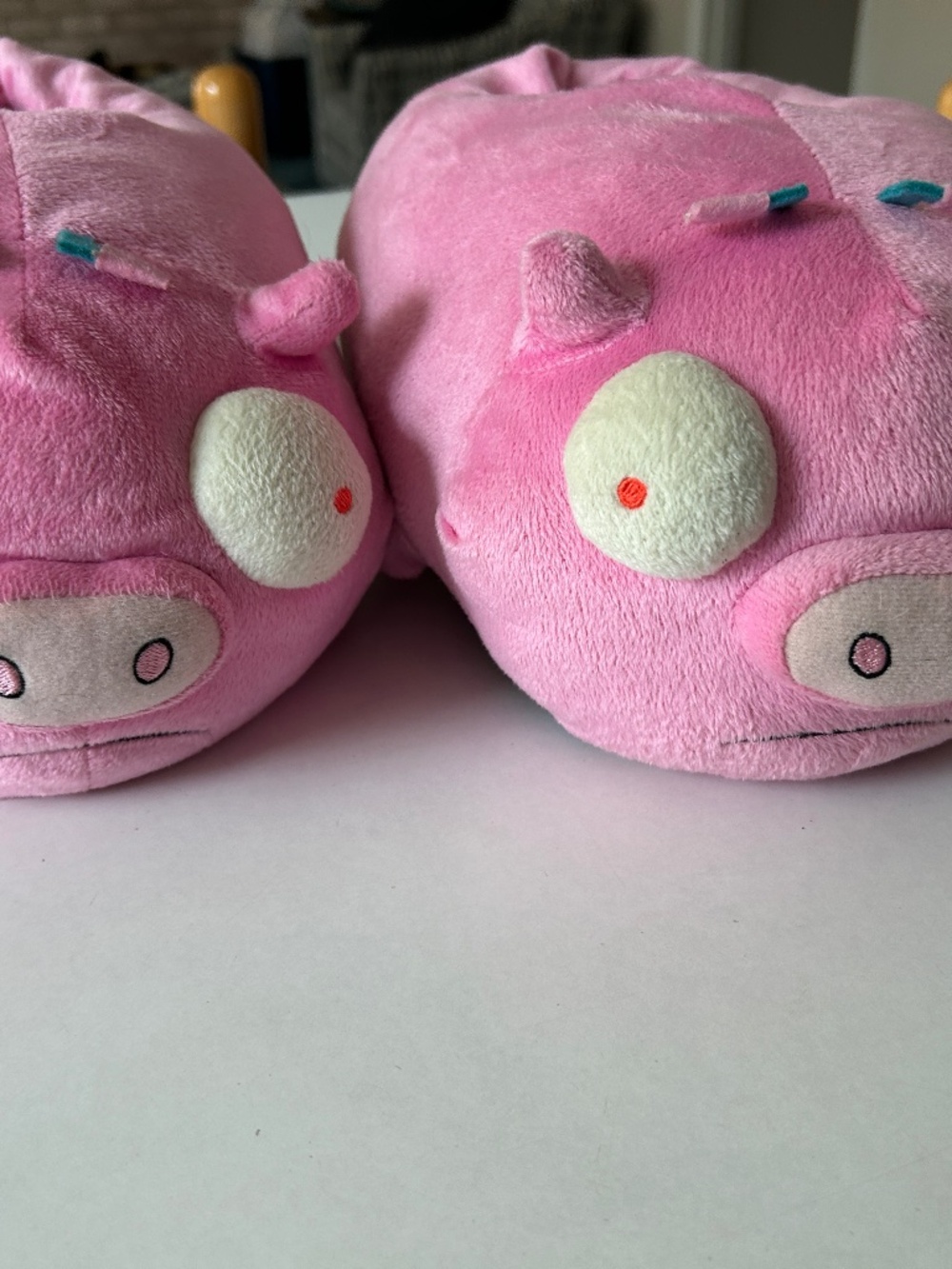 Rare vintage Invader Zim Piggy slippers